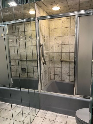 838 Michigan Avenue 4C, Evanston, IL 60202