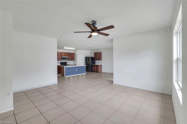 8117 Sandpiper RD, Fort Myers, FL 33967