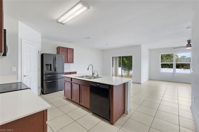 8117 Sandpiper RD, Fort Myers, FL 33967