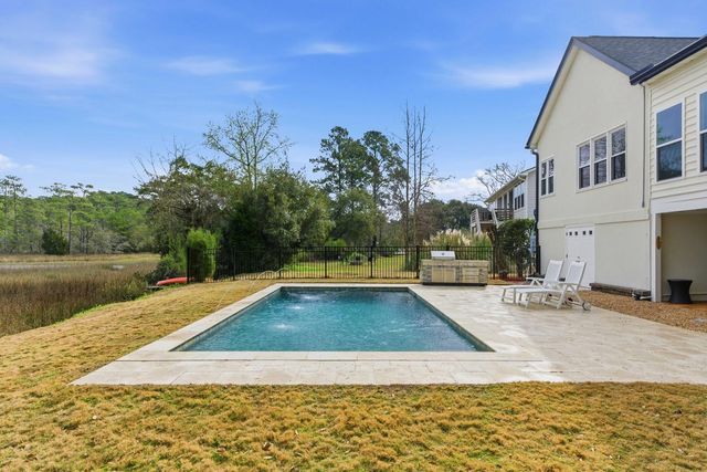 106 Berkshire Drive, Wando, SC 29492