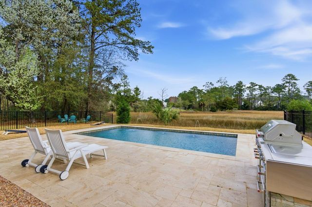 106 Berkshire Drive, Wando, SC 29492