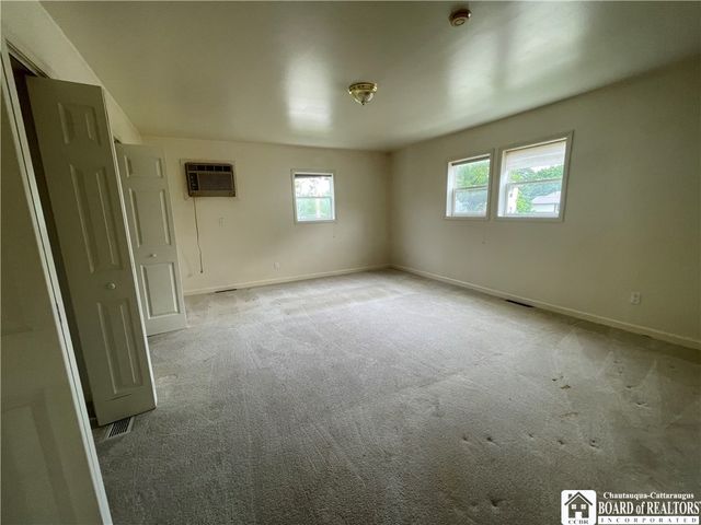 102 Broadhead Avenue, Jamestown, NY 14701