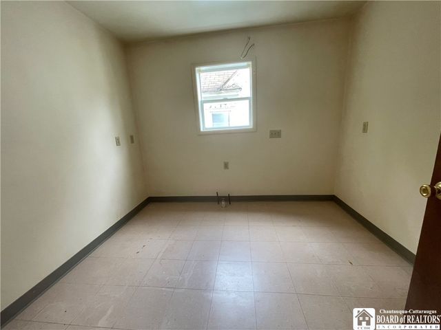 102 Broadhead Avenue, Jamestown, NY 14701