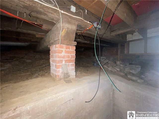 102 Broadhead Avenue, Jamestown, NY 14701