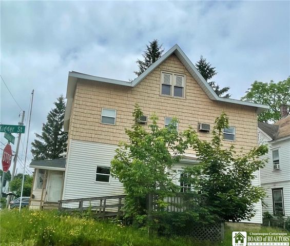 102 Broadhead Avenue, Jamestown, NY 14701