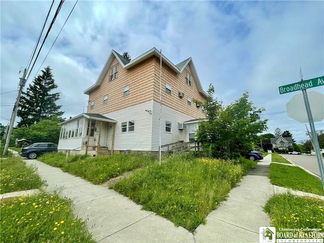 102 Broadhead Avenue, Jamestown, NY 14701