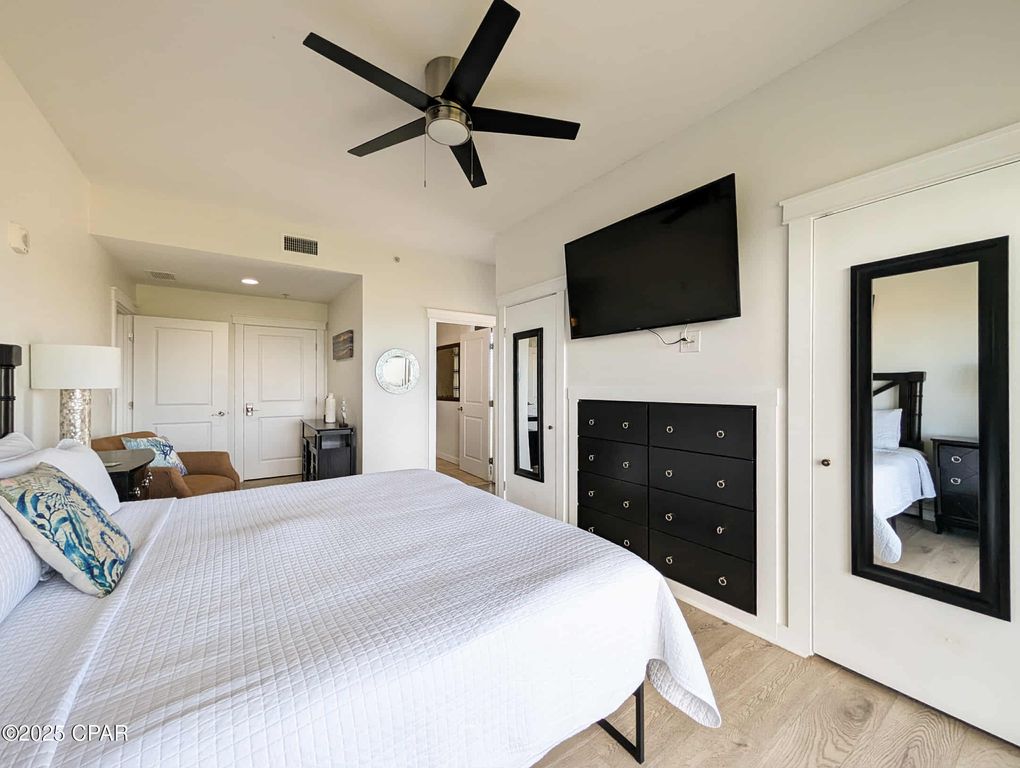 Image 39 of property listing at 15100 Front Beach Road 1501, Panama City Beach, FL 32413