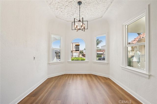 1112 W 64th Street, Los Angeles, CA 90044