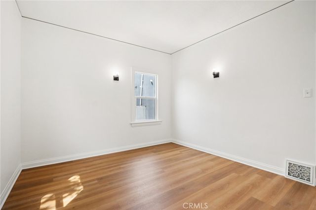 1112 W 64th Street, Los Angeles, CA 90044