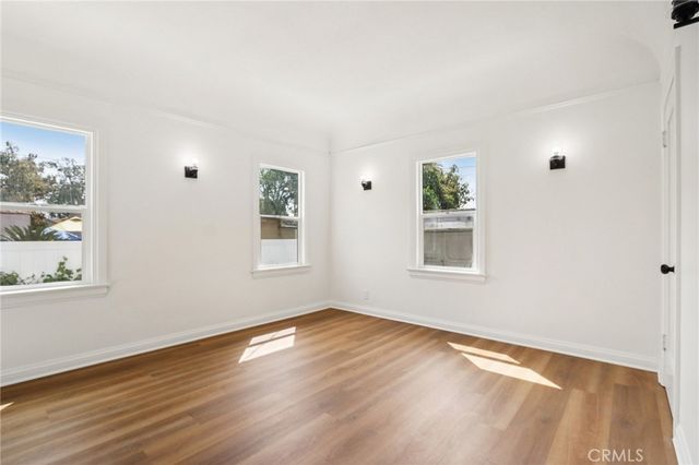 1112 W 64th Street, Los Angeles, CA 90044