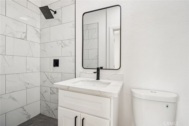 1112 W 64th Street, Los Angeles, CA 90044
