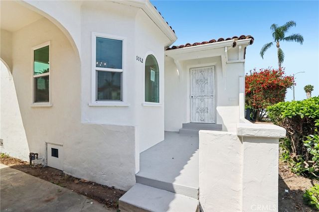 1112 W 64th Street, Los Angeles, CA 90044