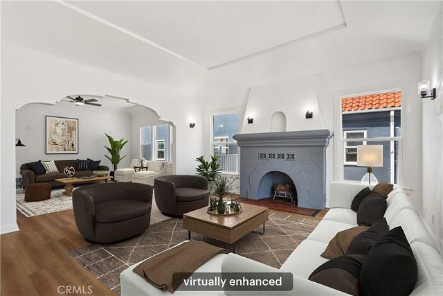 1112 W 64th Street, Los Angeles, CA 90044