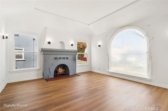 1112 W 64th Street, Los Angeles, CA 90044