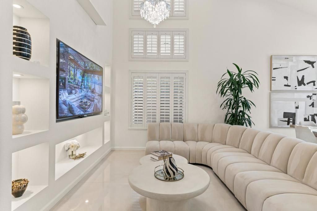 Image 5 of property listing at 4615 Marbella Court, San Jose, CA 95124