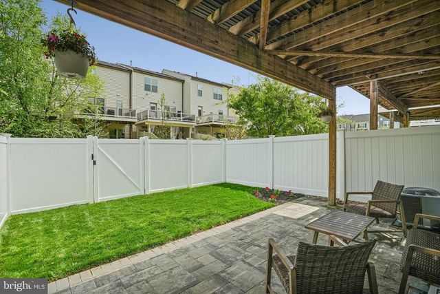23 BURLWOOD DR, Millersville, MD 21108
