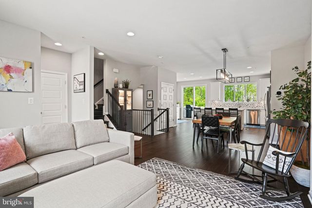 23 BURLWOOD DR, Millersville, MD 21108