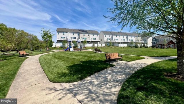 23 BURLWOOD DR, Millersville, MD 21108