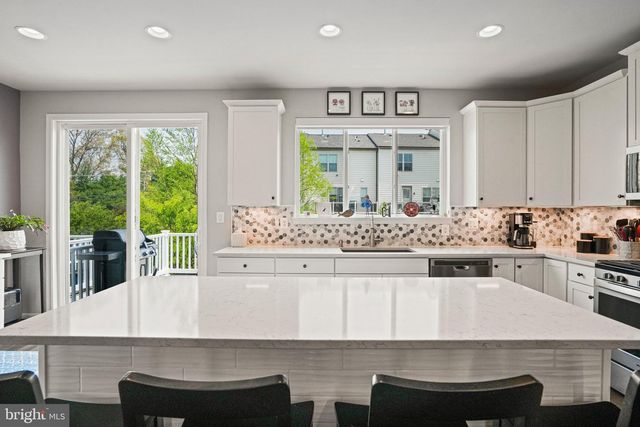 23 BURLWOOD DR, Millersville, MD 21108
