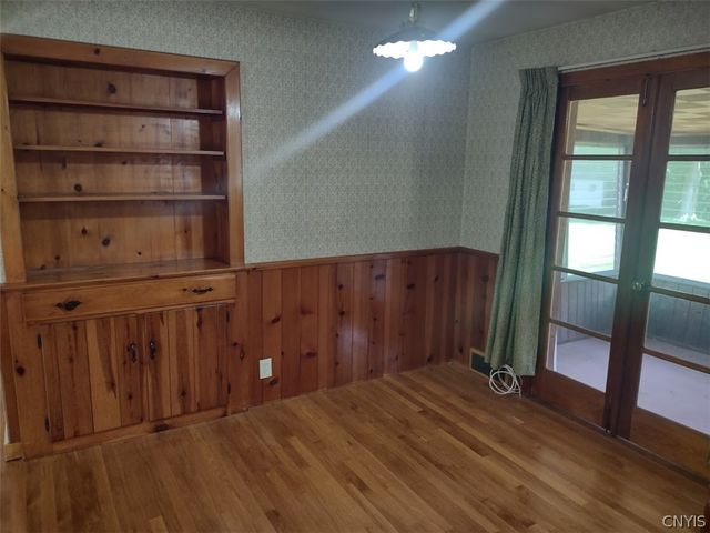 227 Fay Park Drive, Clay, NY 13212
