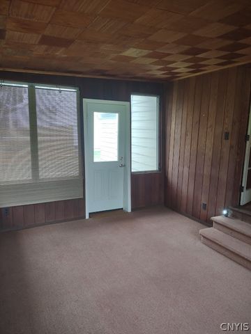 227 Fay Park Drive, Clay, NY 13212
