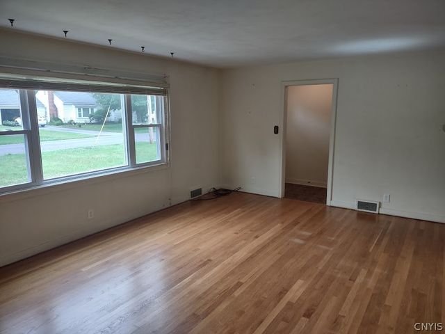 227 Fay Park Drive, Clay, NY 13212