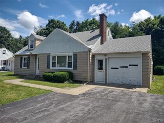 227 Fay Park Drive, Clay, NY 13212