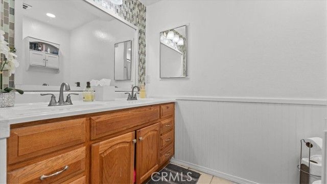 17547 Granada, Fontana, CA 92335