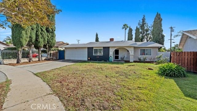 17547 Granada, Fontana, CA 92335