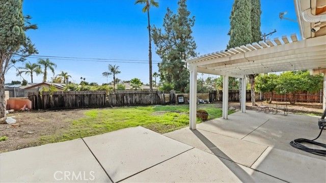 17547 Granada, Fontana, CA 92335