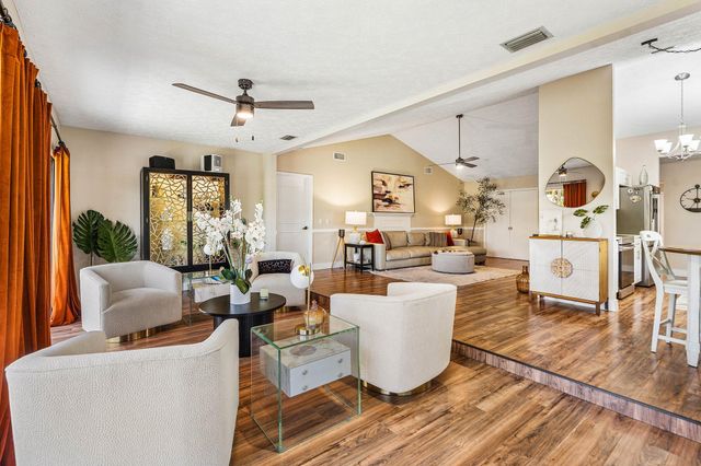 12800 SE Laurel Valley Lane, Hobe Sound, FL 33455