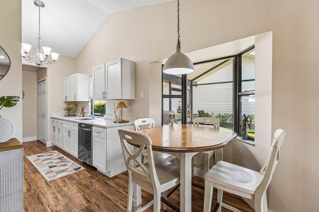 12800 SE Laurel Valley Lane, Hobe Sound, FL 33455