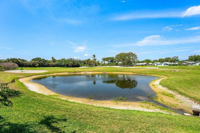 12800 SE Laurel Valley Lane, Hobe Sound, FL 33455