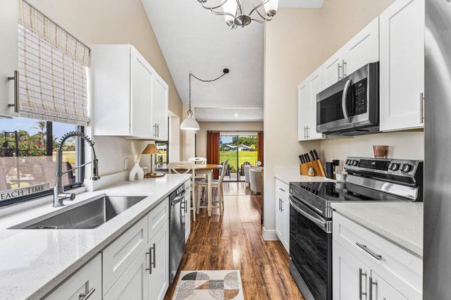 12800 SE Laurel Valley Lane, Hobe Sound, FL 33455