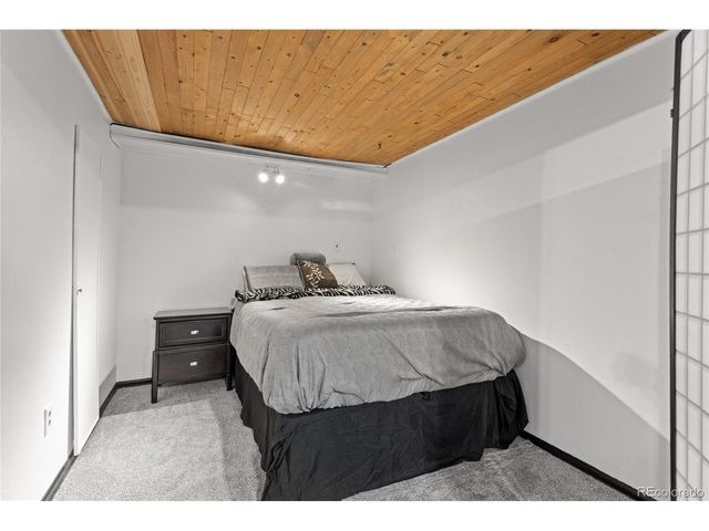 16562 E Louisiana Dr, Aurora, CO 80017
