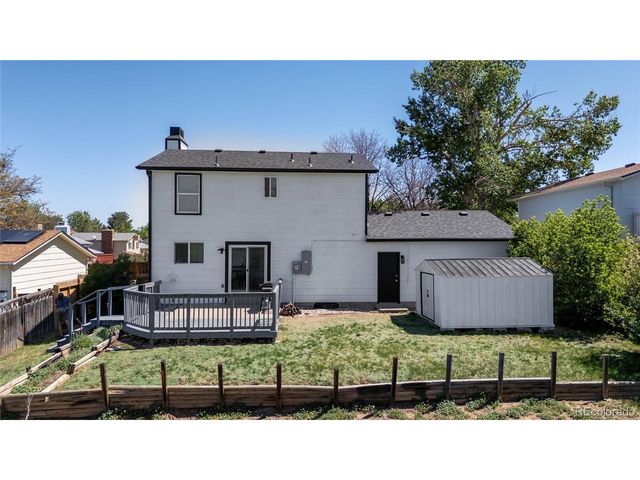 16562 E Louisiana Dr, Aurora, CO 80017