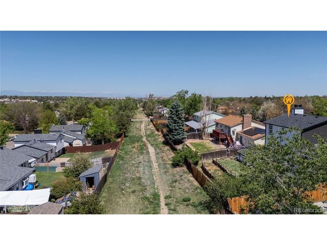 16562 E Louisiana Dr, Aurora, CO 80017