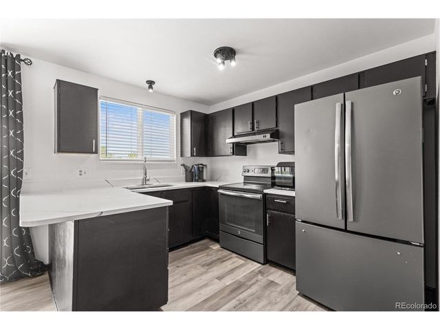16562 E Louisiana Dr, Aurora, CO 80017