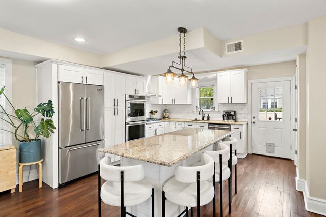 31 WEST 41ST ST, Bayonne, NJ 07002
