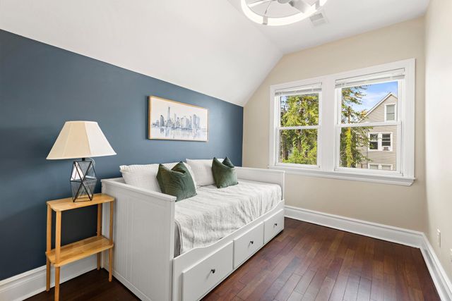 31 WEST 41ST ST, Bayonne, NJ 07002