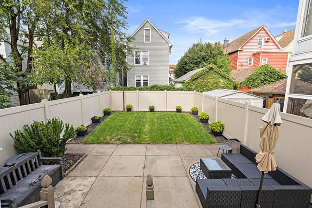 31 WEST 41ST ST, Bayonne, NJ 07002