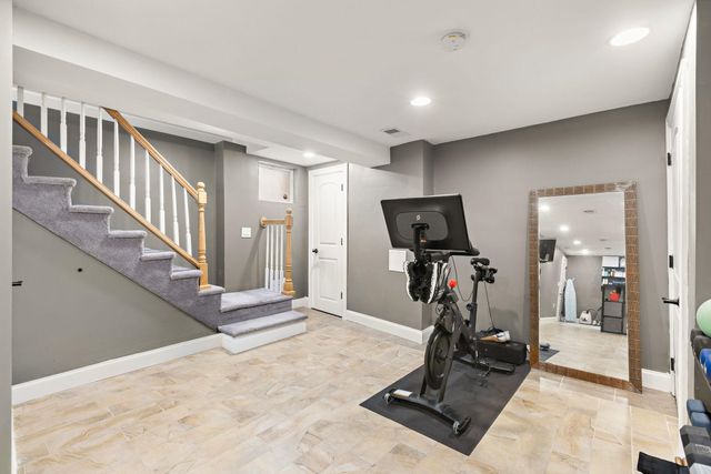 31 WEST 41ST ST, Bayonne, NJ 07002