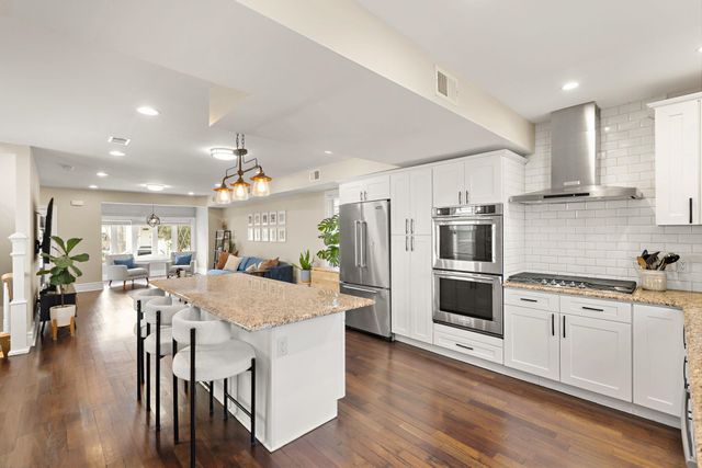 31 WEST 41ST ST, Bayonne, NJ 07002