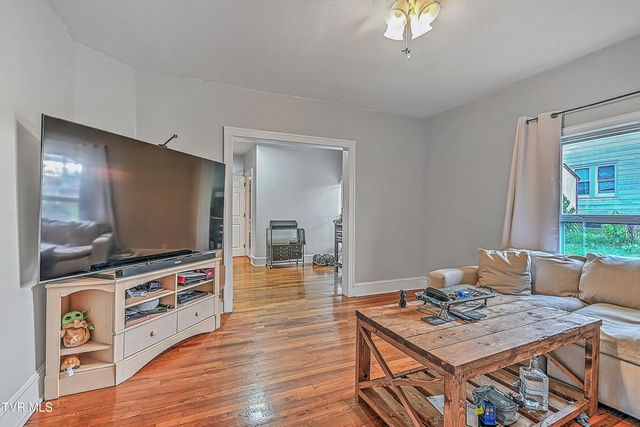 218 West Banner Street, Lebanon, VA 24266