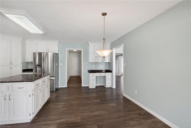 880 Los Colonis DR, Virginia Beach, VA 23456