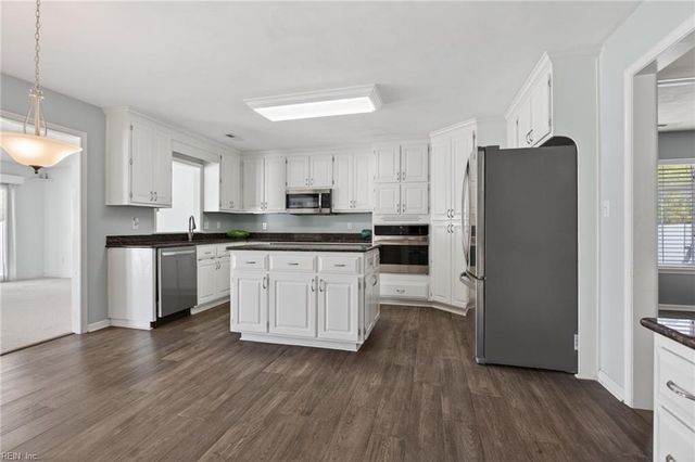 880 Los Colonis DR, Virginia Beach, VA 23456