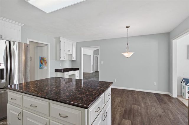 880 Los Colonis DR, Virginia Beach, VA 23456