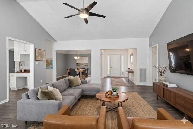 880 Los Colonis DR, Virginia Beach, VA 23456