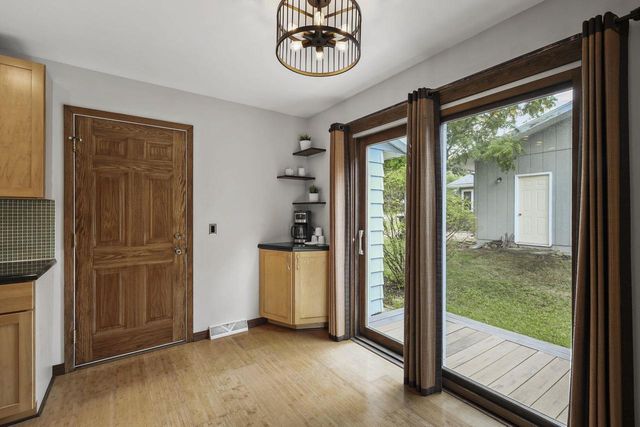 2914 Maple Grove Drive, Madison, WI 53719
