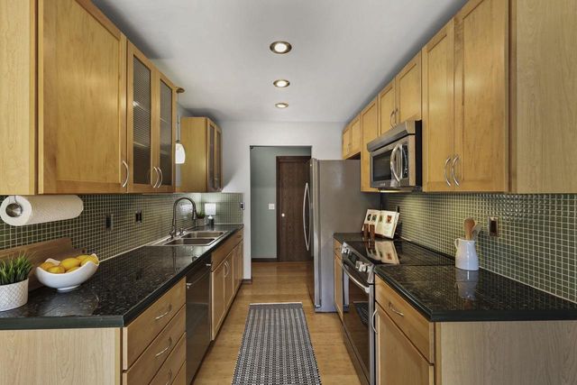 2914 Maple Grove Drive, Madison, WI 53719